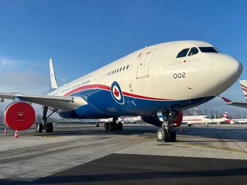 330002 · Airbus CC-330 Husky · LSZH