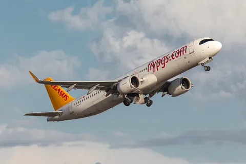 TC-RFK · Airbus A321-251NX · LTFJ