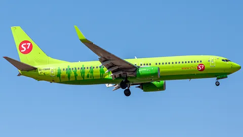 RA-73669 · Boeing 737-8LP · LTFM