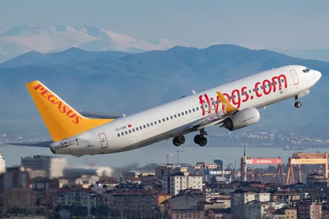 TC-CPK · Boeing 737-82R · LTFJ