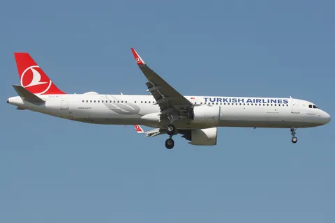 TC-LSF · Airbus A321-271NX · LTFM