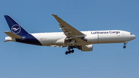 D-ALFC · Boeing 777-FBT · LTFM