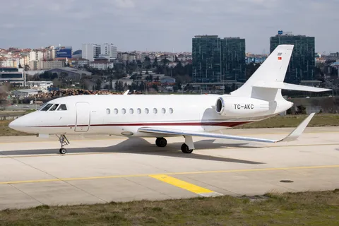 TC-AKC · Dassault Falcon 2000S · LTBA