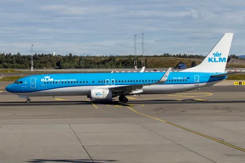 PH-BXS · Boeing 737-9K2 · ENGM