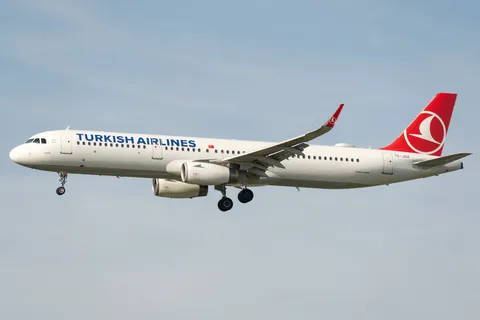 TC-JSZ · Airbus A321-231 · LTFM