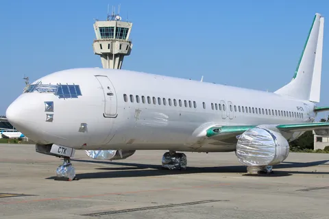 VP-CTK · Boeing 737-8GJ(WL) · LTBA