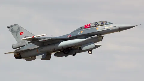 88-0014 · General Dynamics F-16D Fighting Falcon · LTAN