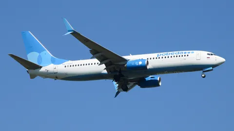 RA-73307 · Boeing 737-8AL · LTFM