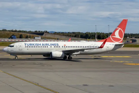 TC-JHU · Boeing 737-8F2 · ENGM