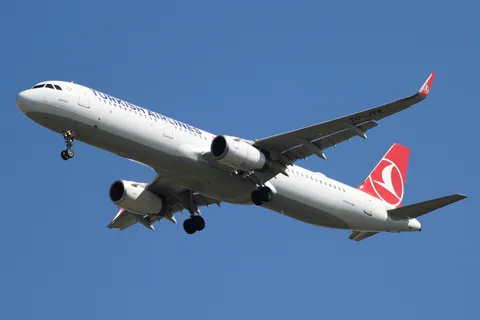 TC-JTK · Airbus A321-231 · LTFM