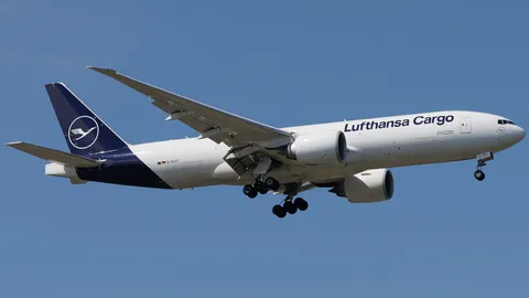 D-ALFC · Boeing 777-FBT · LTFM