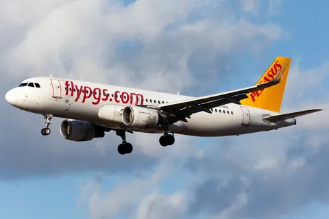 TC-DCG · Airbus A320-216 · LTFJ