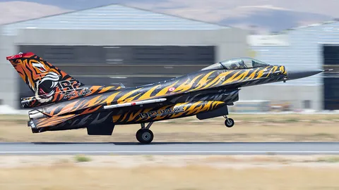 92-0014 · Lockheed Martin F-16C Fighting Falcon · LTAN