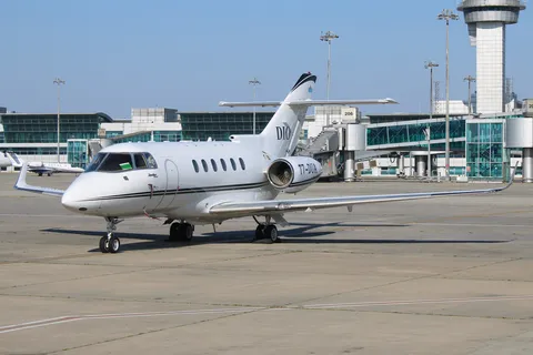 T7-DUA · Hawker 900XP · LTBA