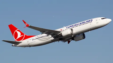 TC-LCT · Boeing 737 MAX 8 · LTFM