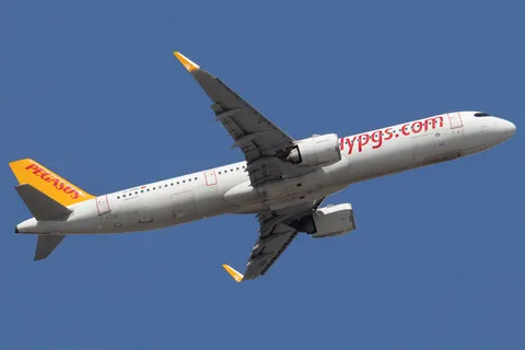 TC-RDD · Airbus A321-251NX · LTFJ