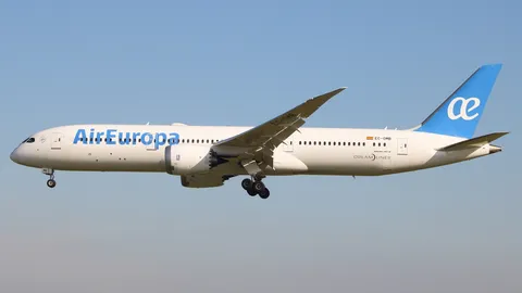 EC-OMB · Boeing 787-9 Dreamliner · LTFM